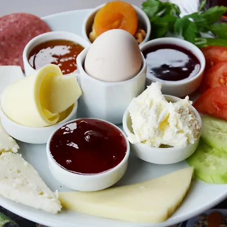 Academia Apart Otel 3*