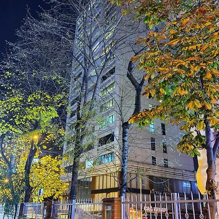 Academia Aparthotel *