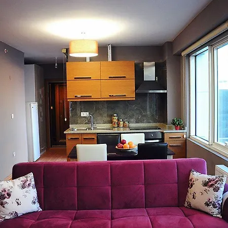 Aparthotel Academia 3*