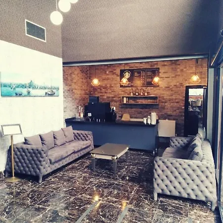 Academia Aparthotel *