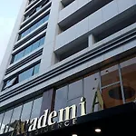 Academia 3*