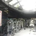 Academia 3*