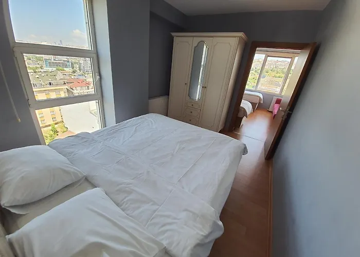 Aparthotel Academia 3*