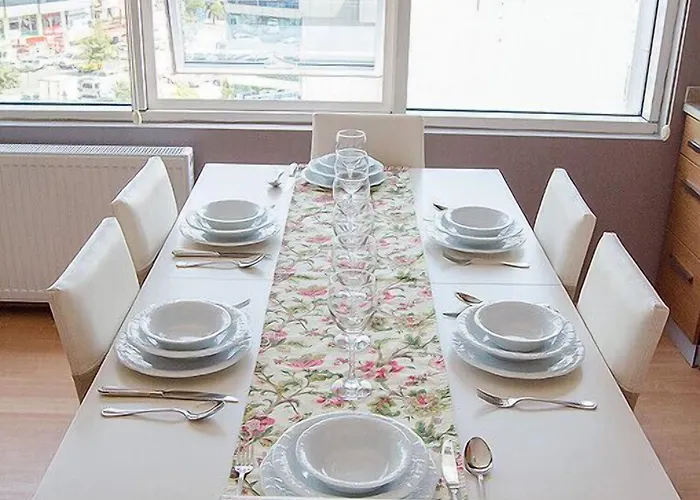 Aparthotel Academia 3*