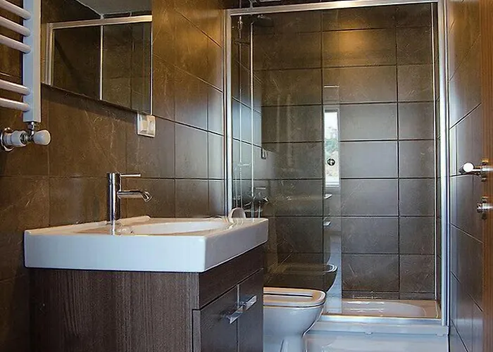 Aparthotel Academia 3*