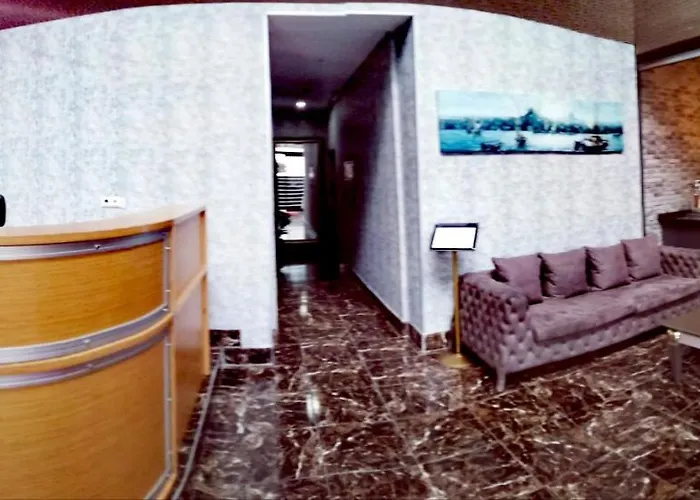 Aparthotel Academia 3*