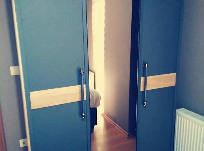 Academia Aparthotel 3*